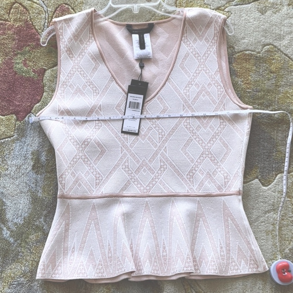 Max azria knit top large